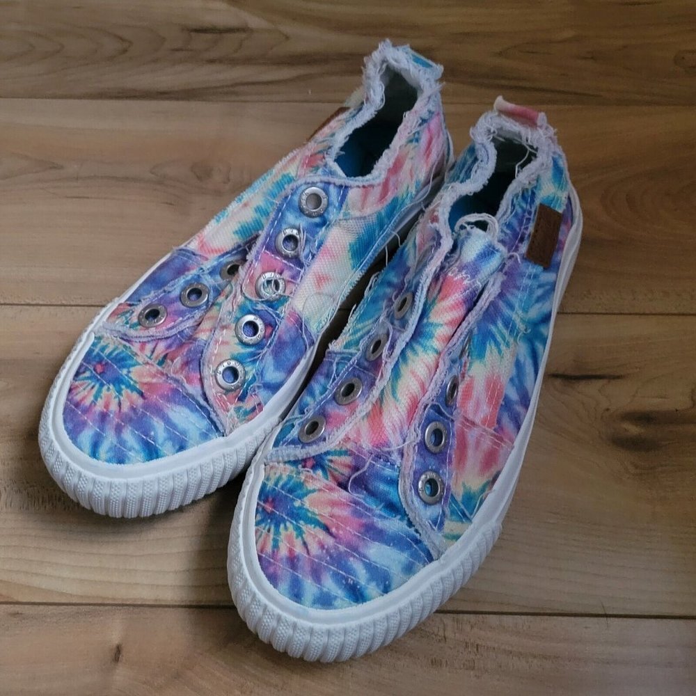 Blowfish Malibu Womens Rainbow Tie Dye Slip On Shoes Size 6